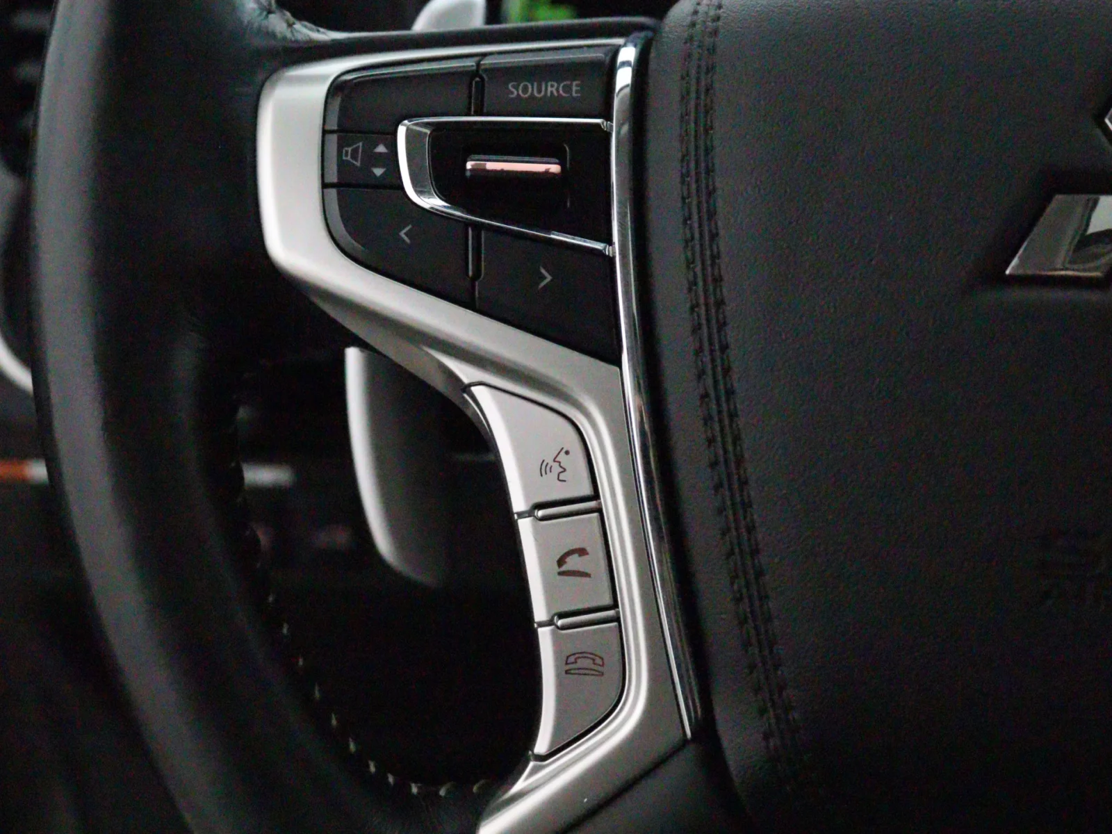 Mitsubishi-Outlander