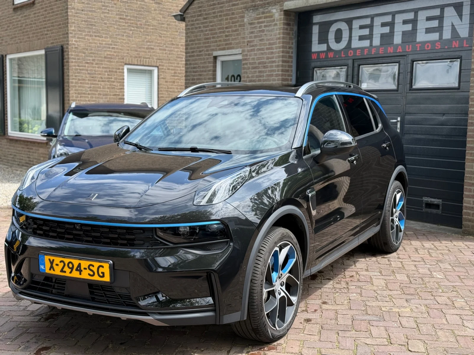 Lynk & Co-01