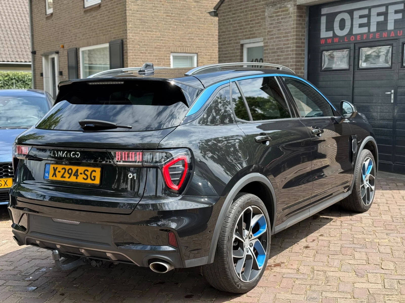 Lynk & Co-01