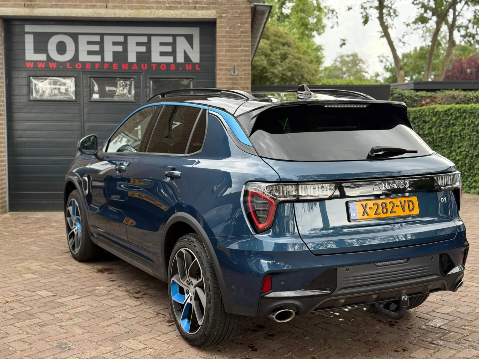 Lynk & Co-01