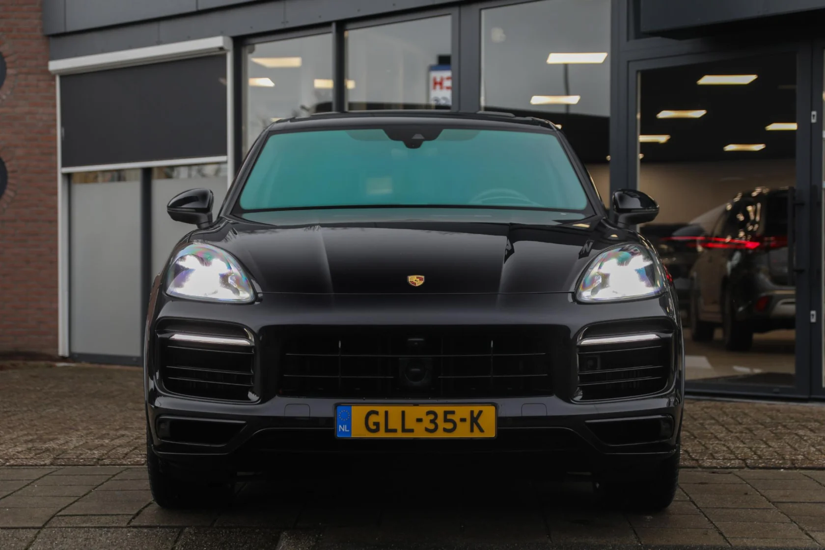 Porsche-Cayenne