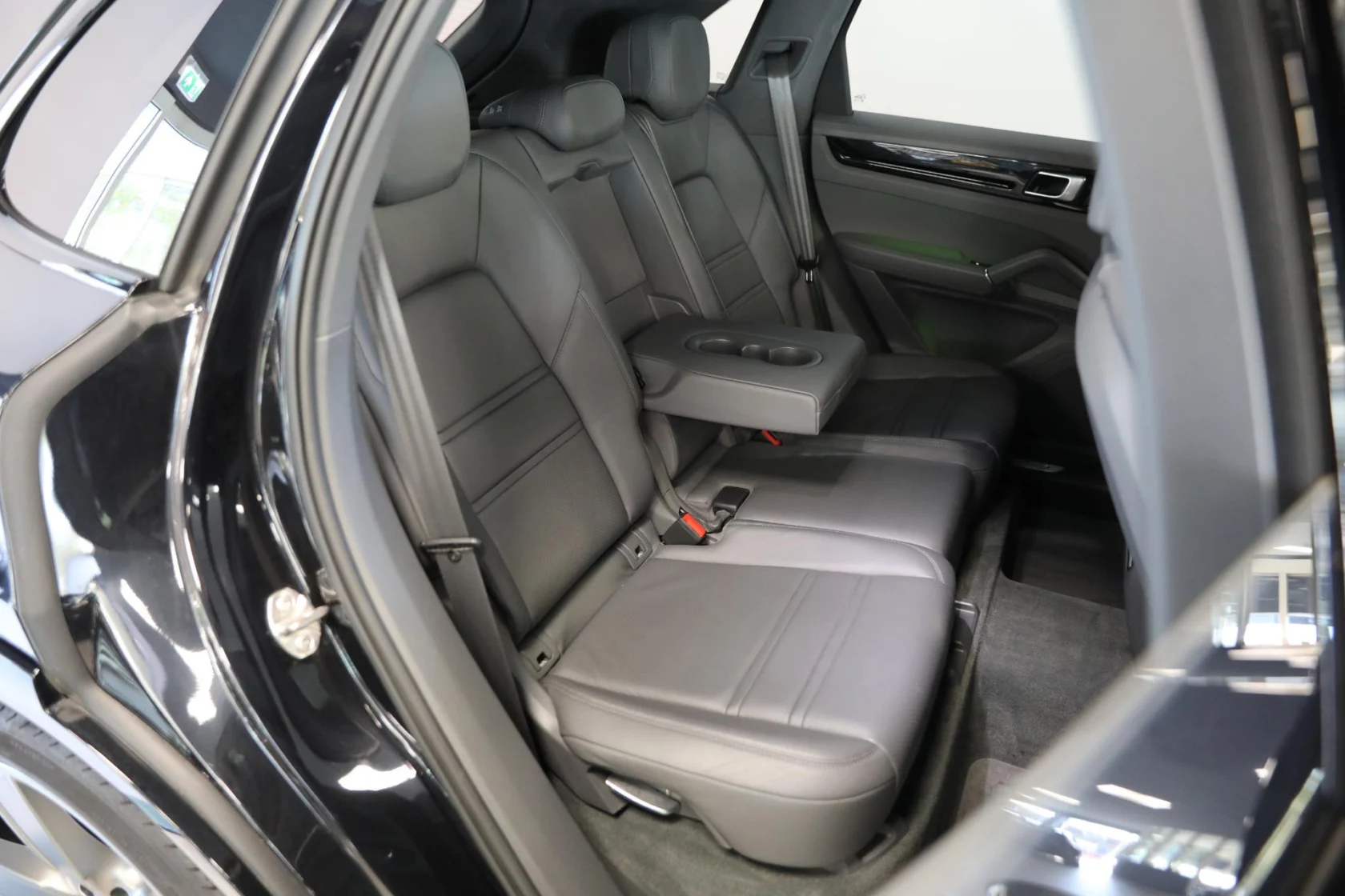 Porsche-Cayenne