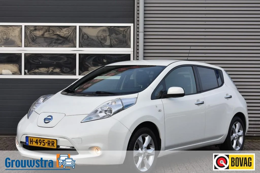 Nissan-Leaf