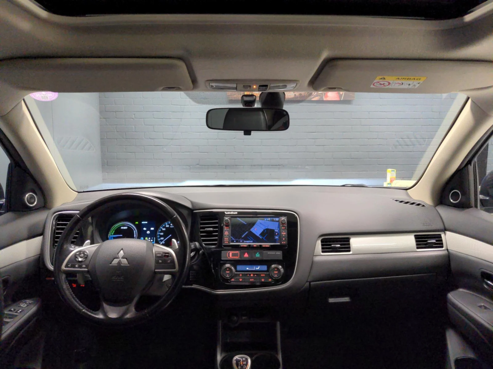 Mitsubishi-Outlander