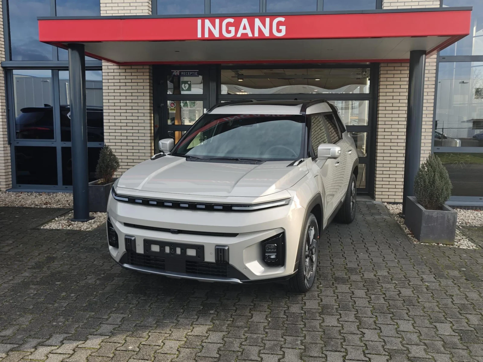 KG Mobility-Torres EVX