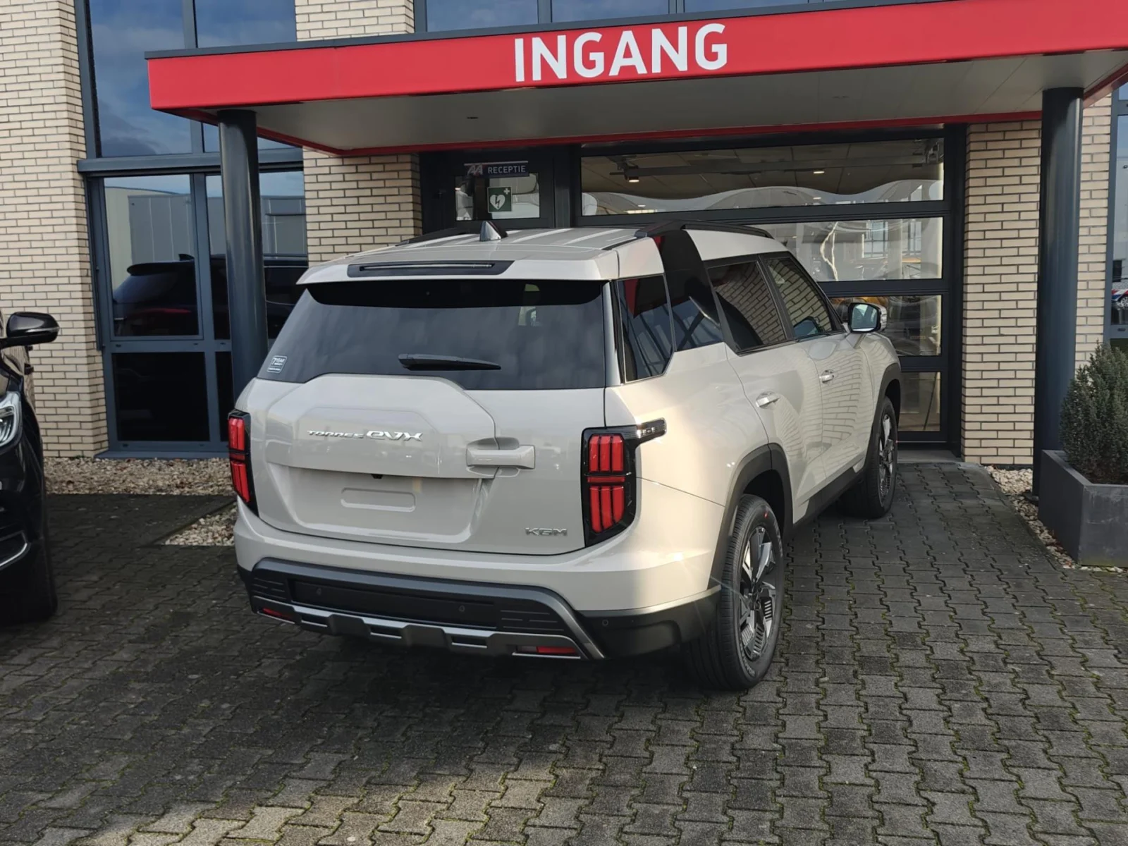 KG Mobility-Torres EVX