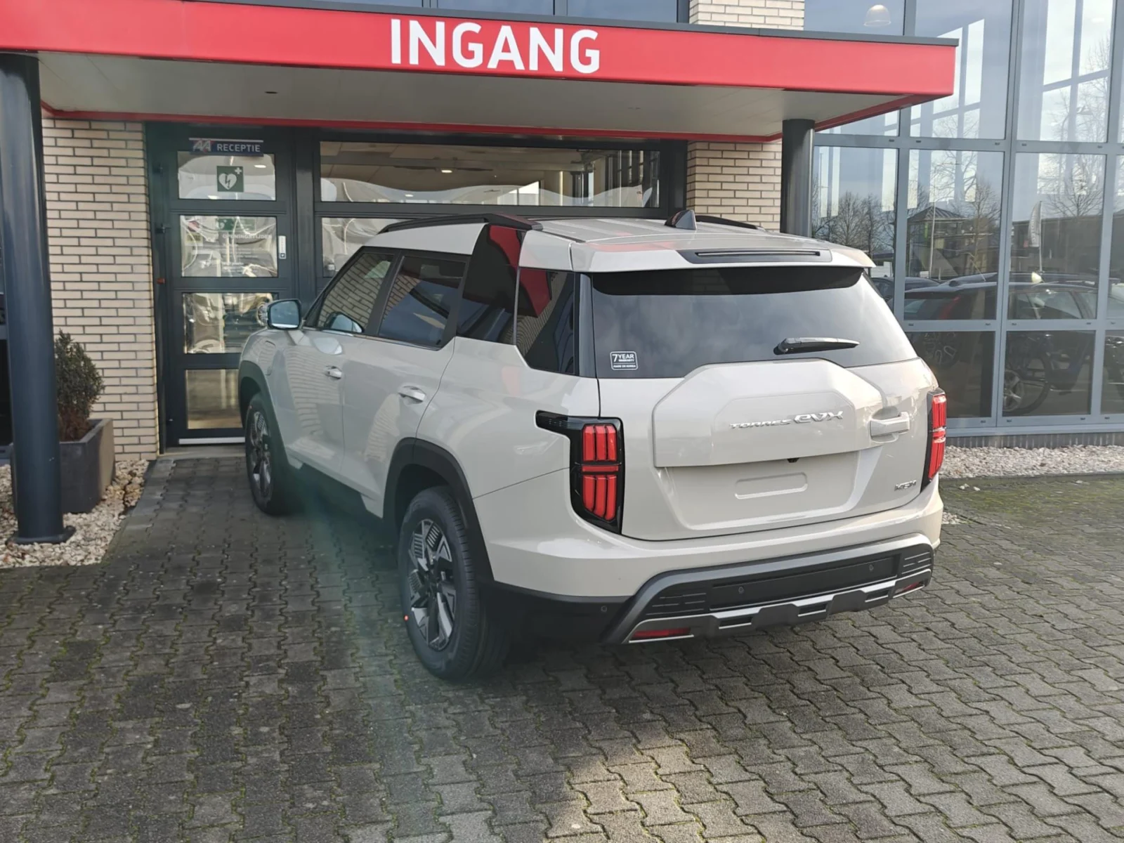 KG Mobility-Torres EVX