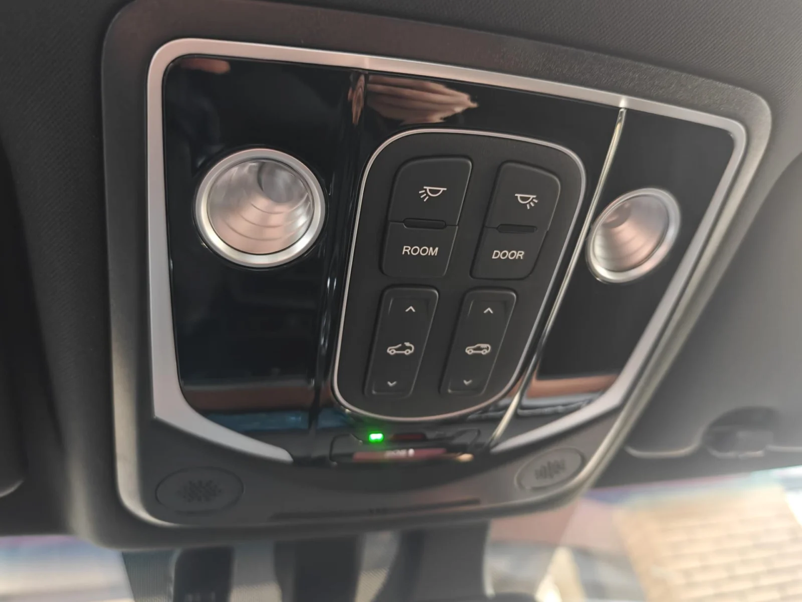 KG Mobility-Torres EVX