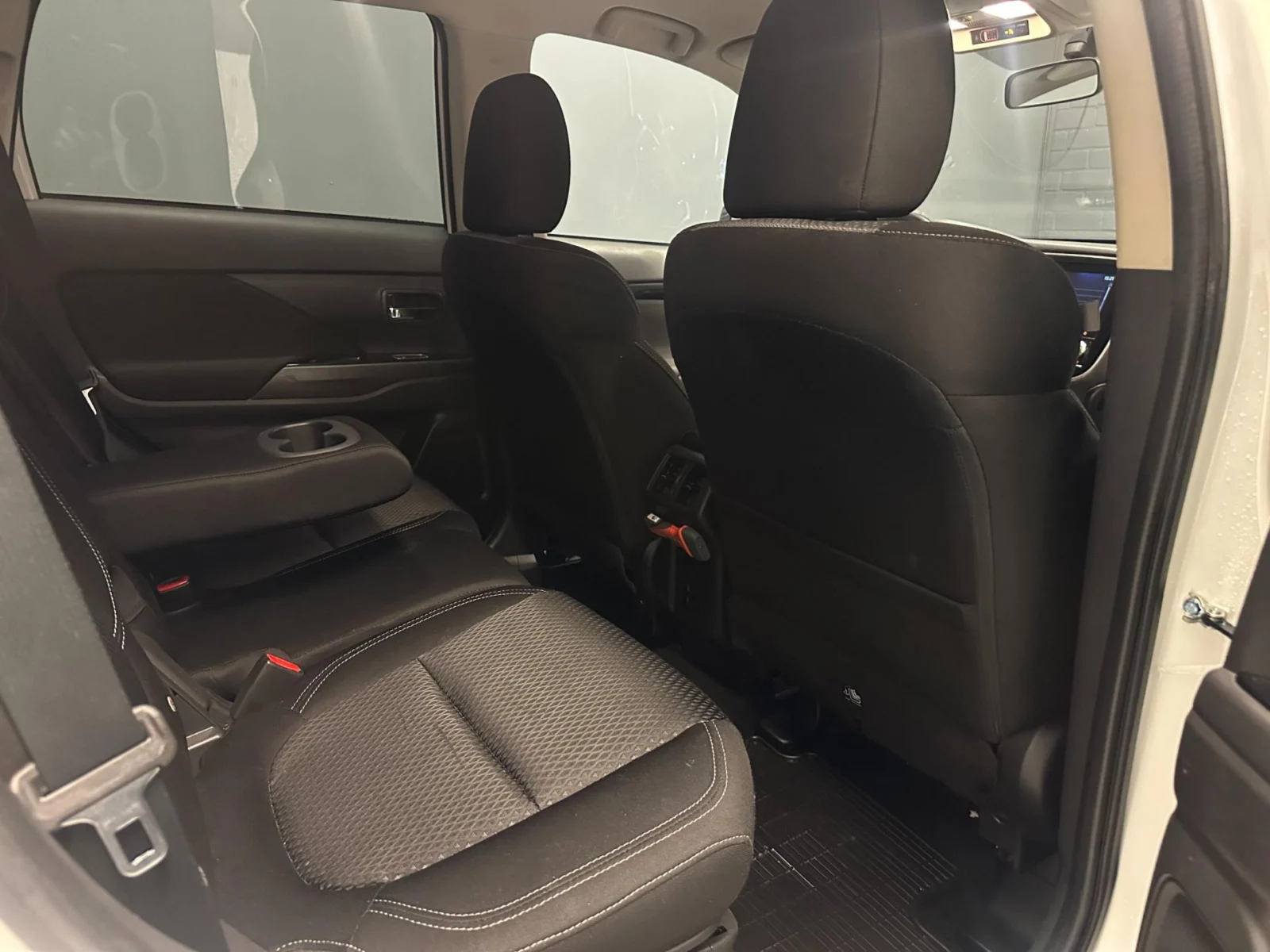 Mitsubishi-Outlander