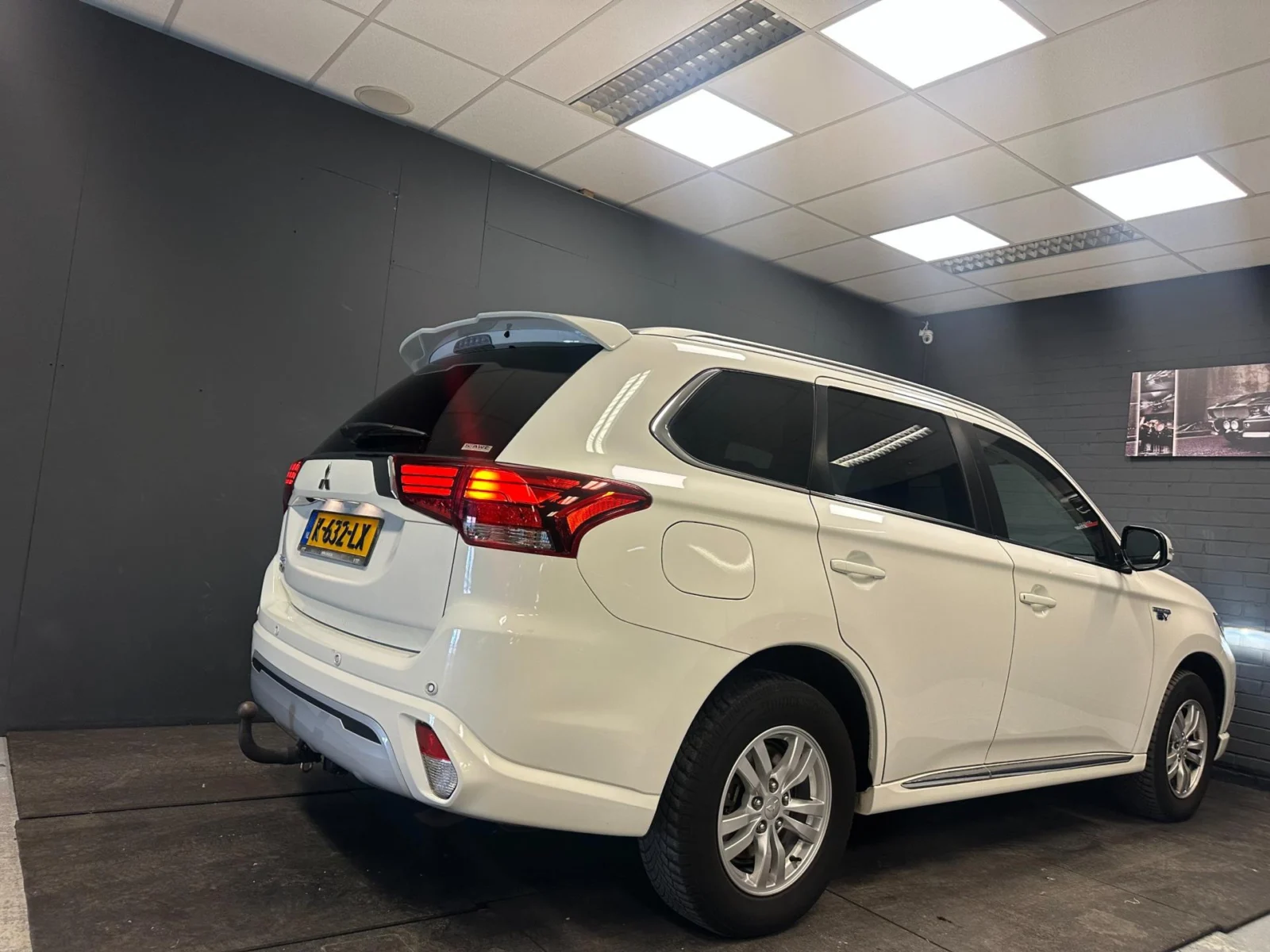 Mitsubishi-Outlander