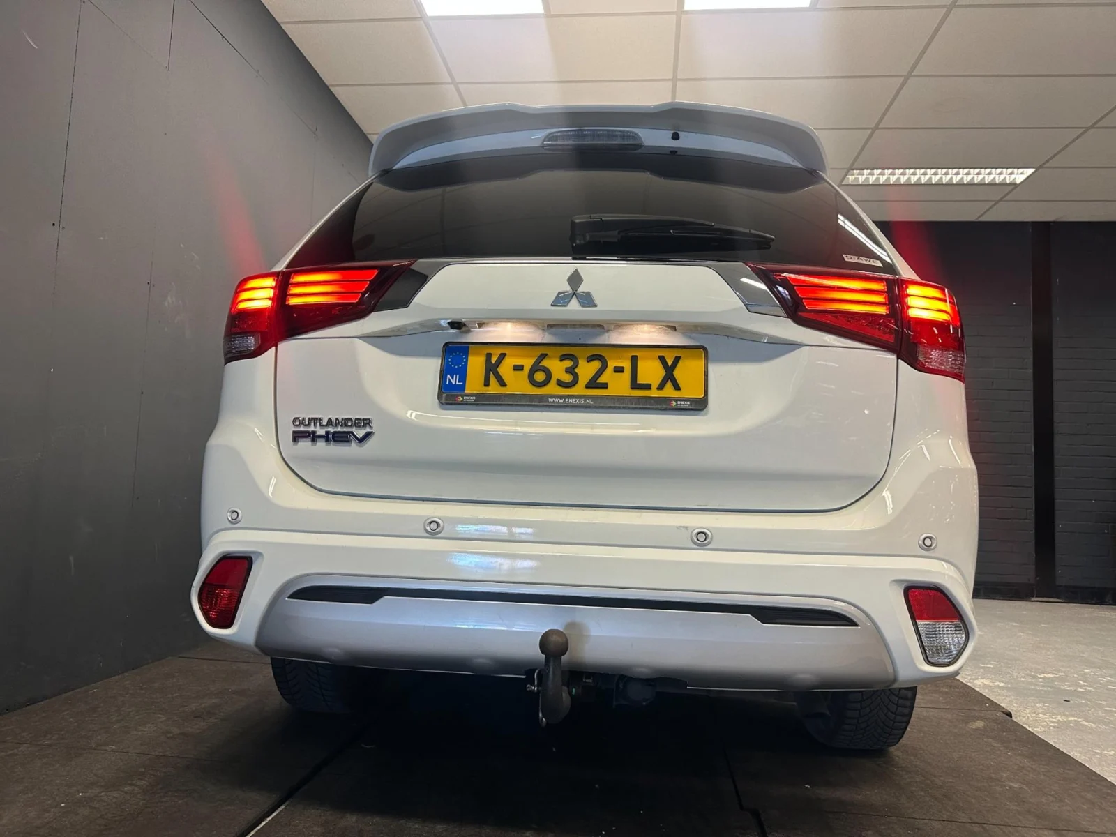 Mitsubishi-Outlander