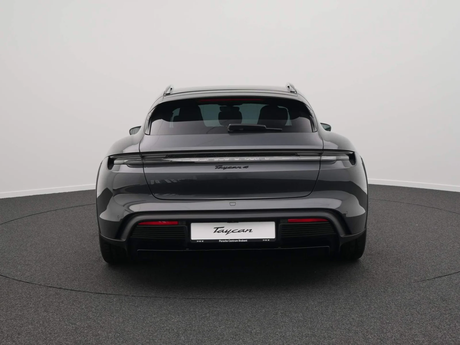 Porsche-Taycan 4
