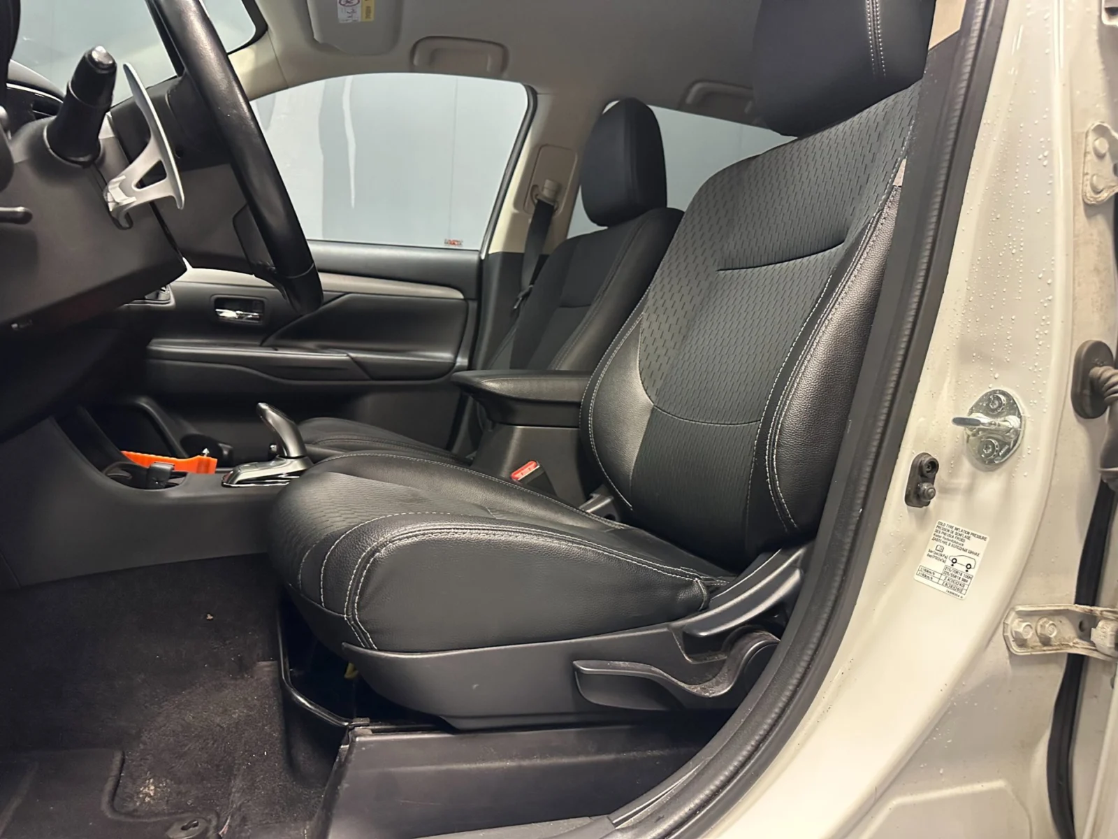 Mitsubishi-Outlander