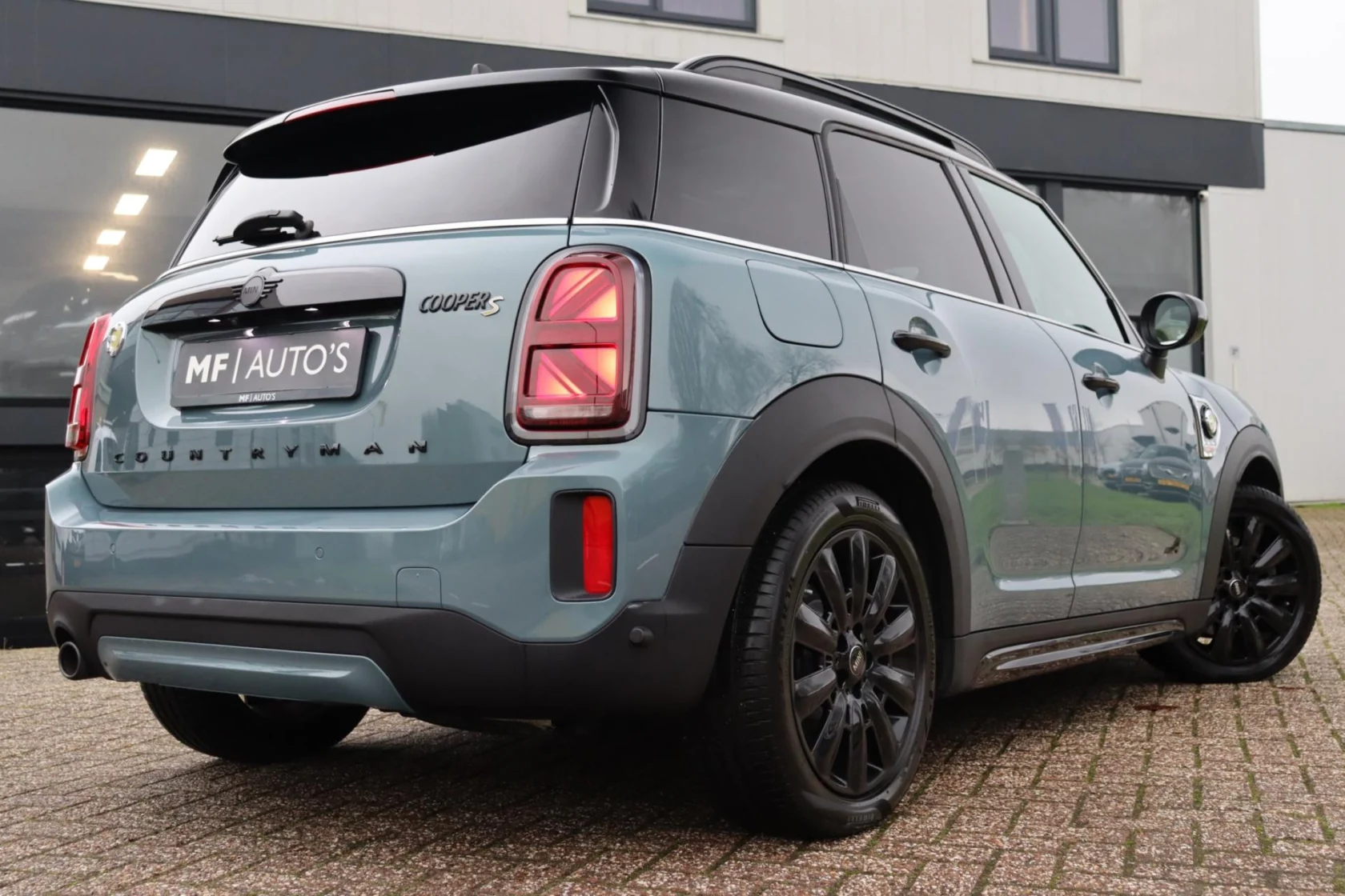 MINI-Countryman