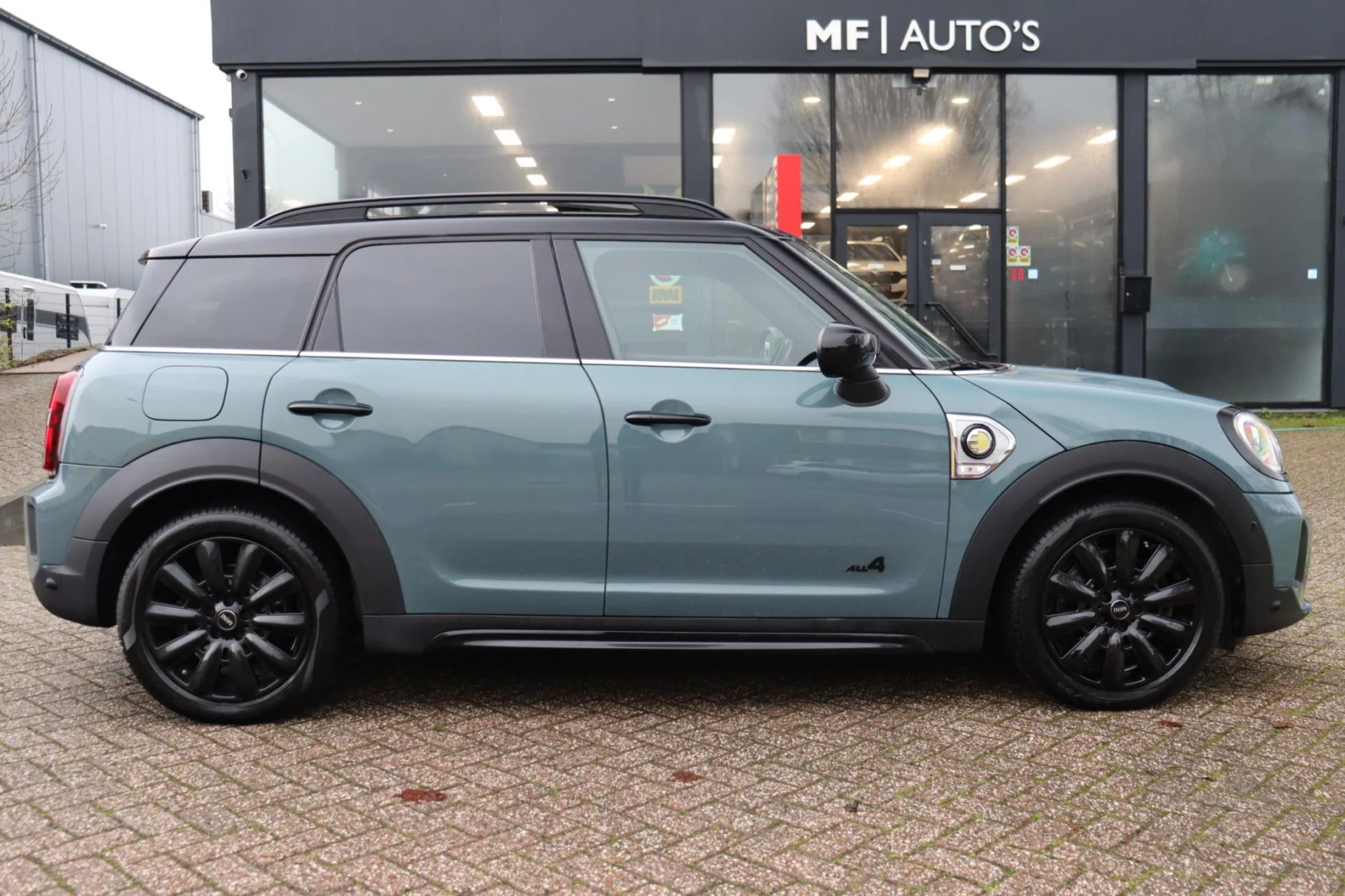 MINI-Countryman