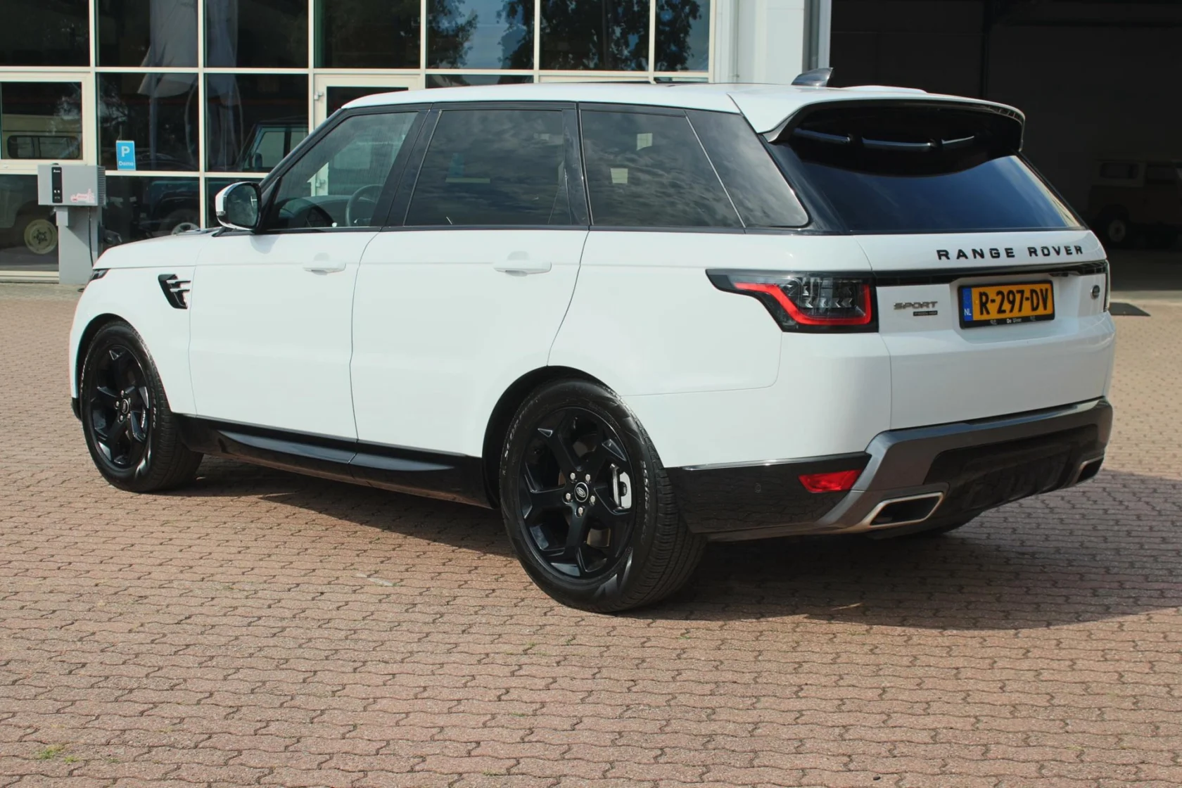Land Rover-Range Rover Sport