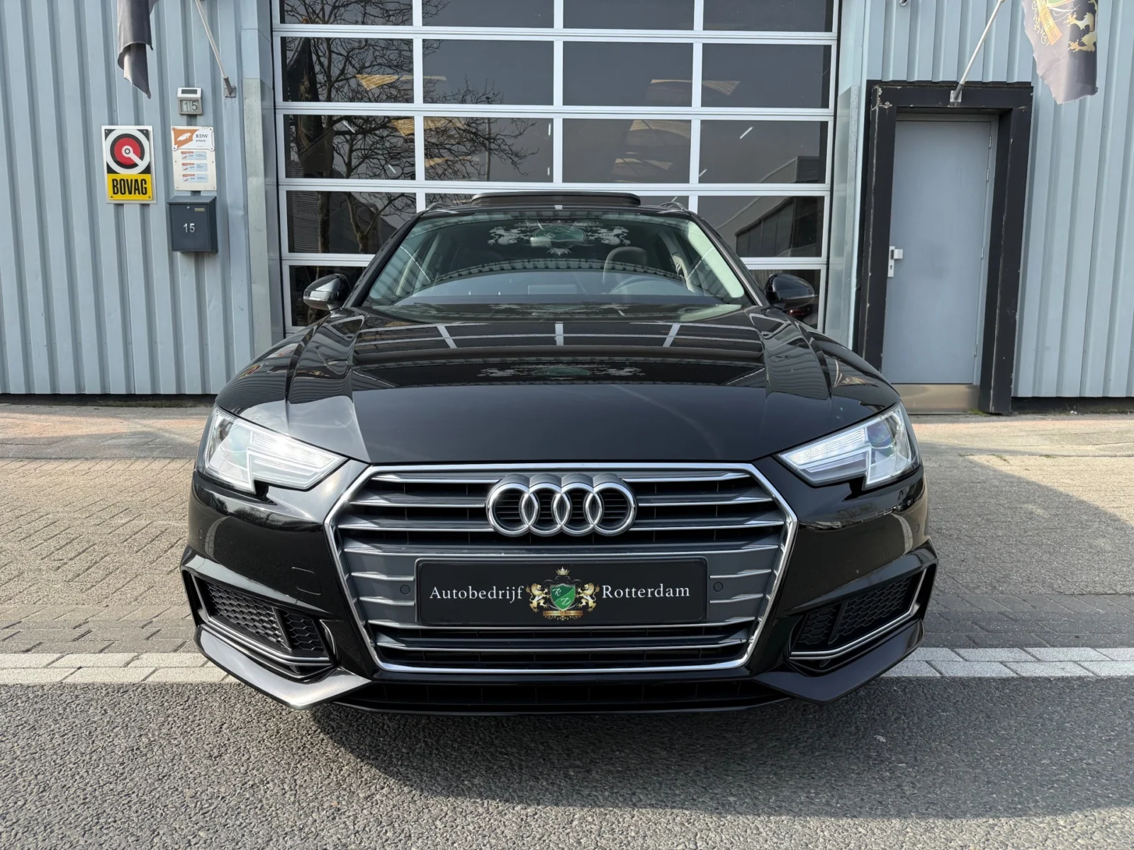 Audi-A4