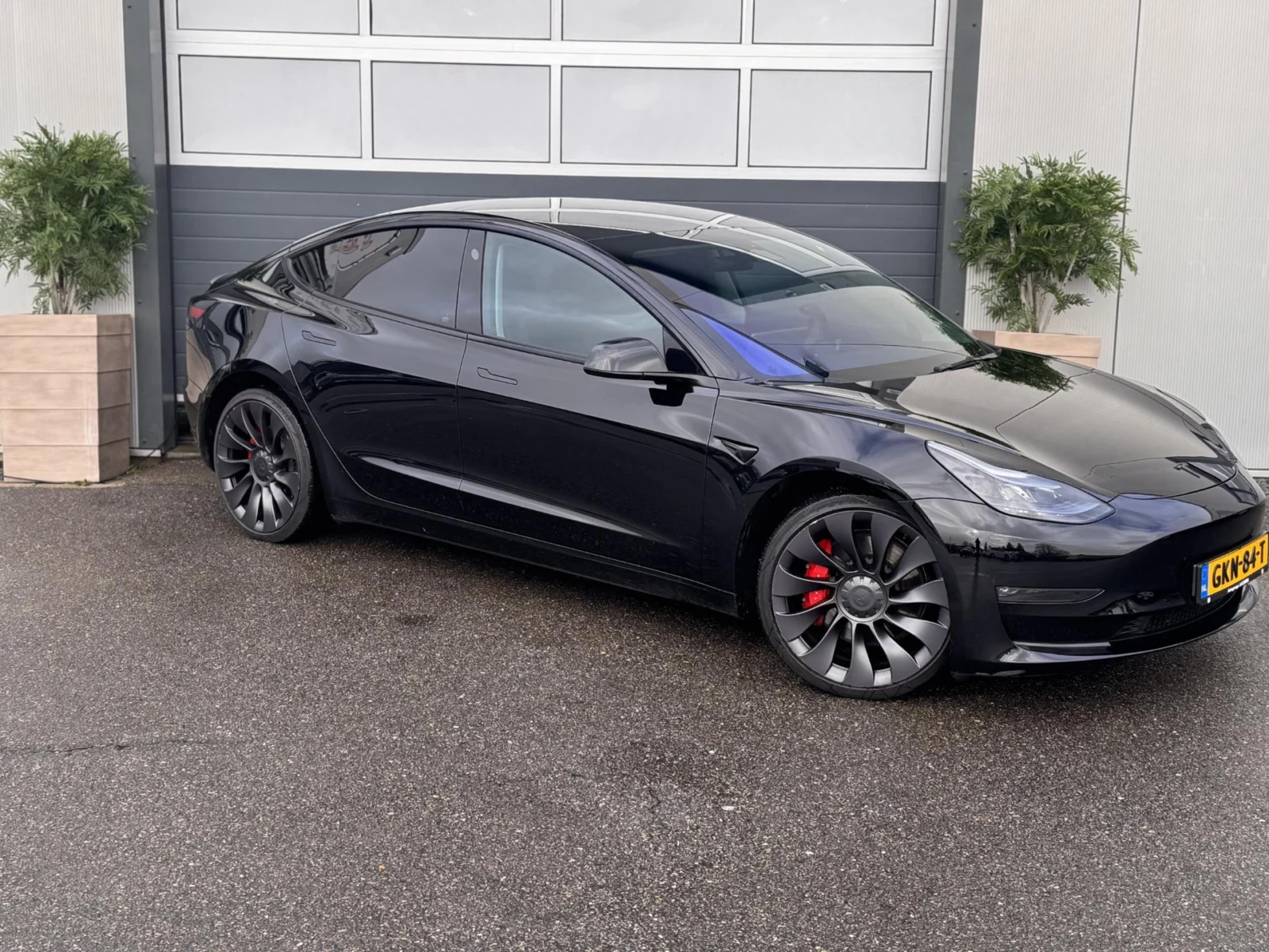 Tesla-Model 3