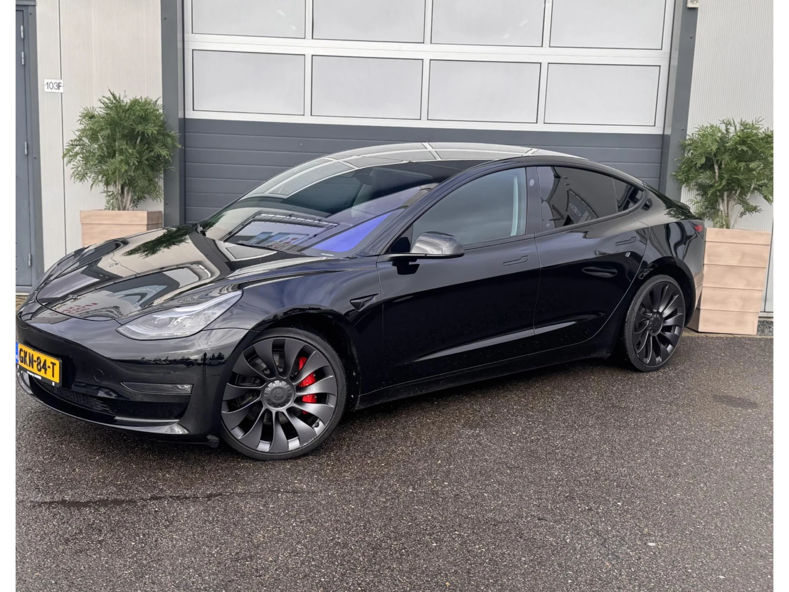Tesla-Model 3