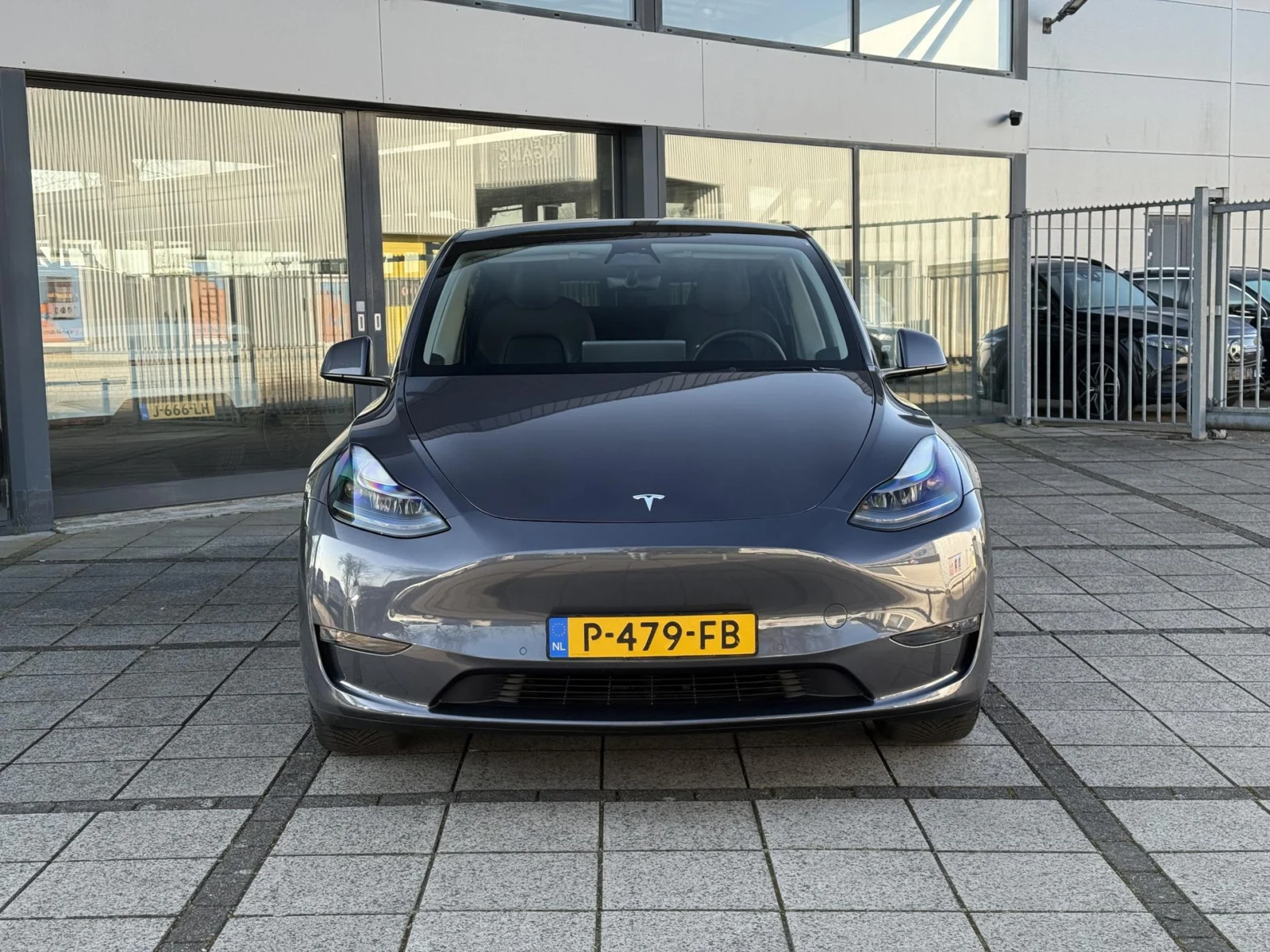 Tesla-Model Y
