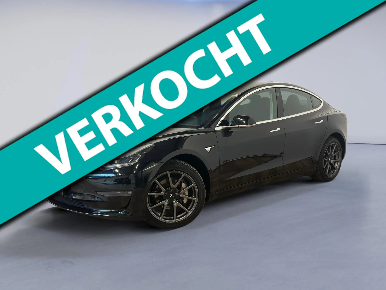 Tesla Model 3 Long Range AWD