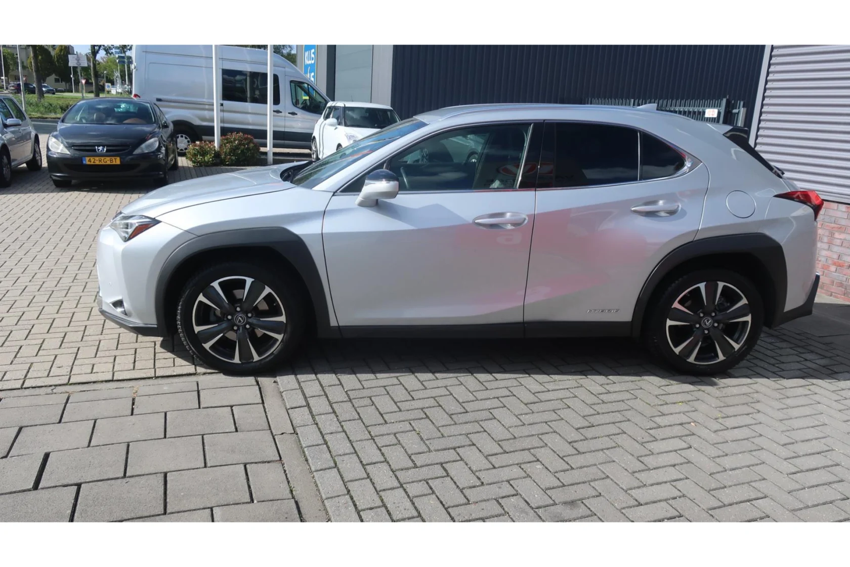 Lexus-UX