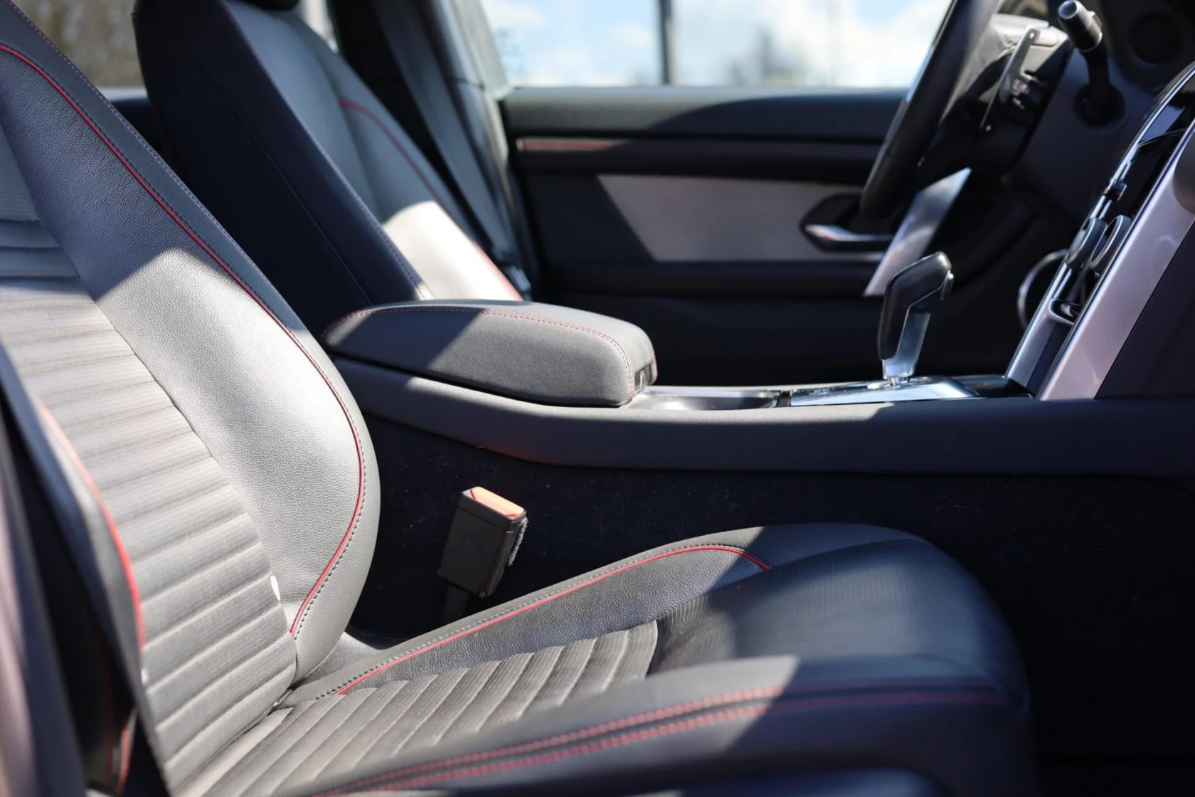 Land Rover-Discovery Sport