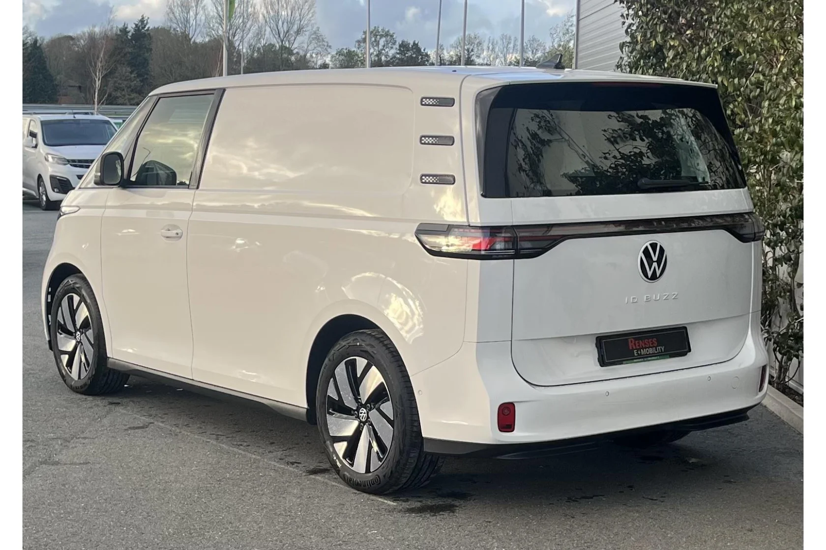 Volkswagen-ID.Buzz Cargo