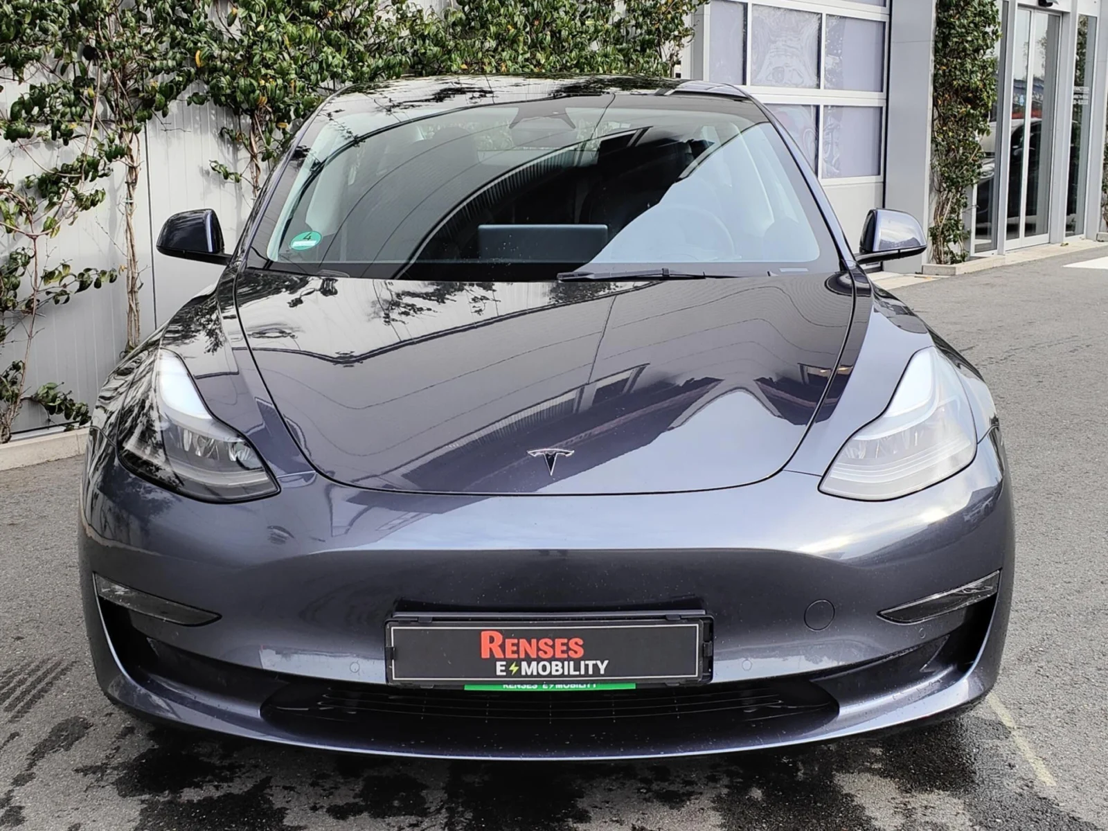 Tesla-Model 3