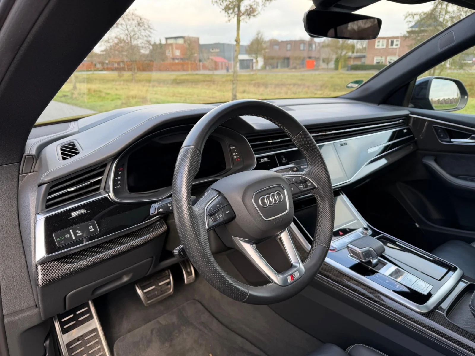 Audi-SQ8