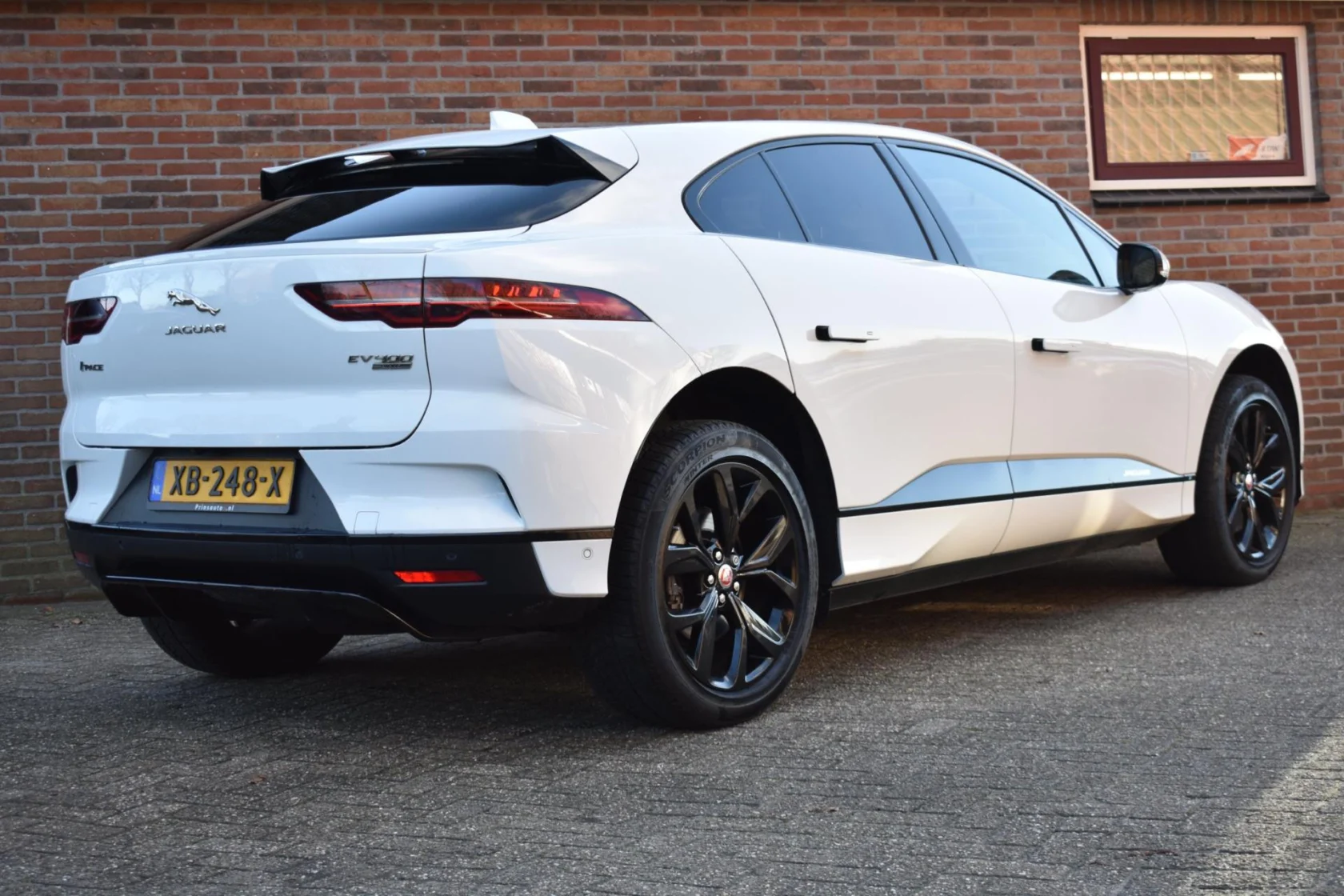 Jaguar-I-Pace