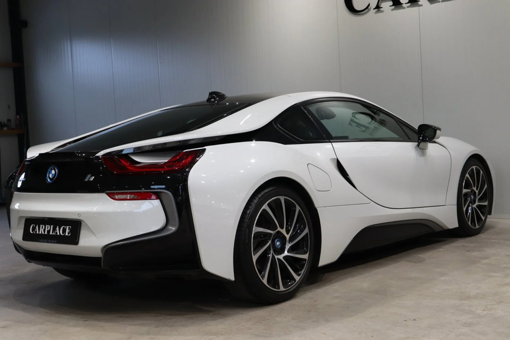 BMW-i8