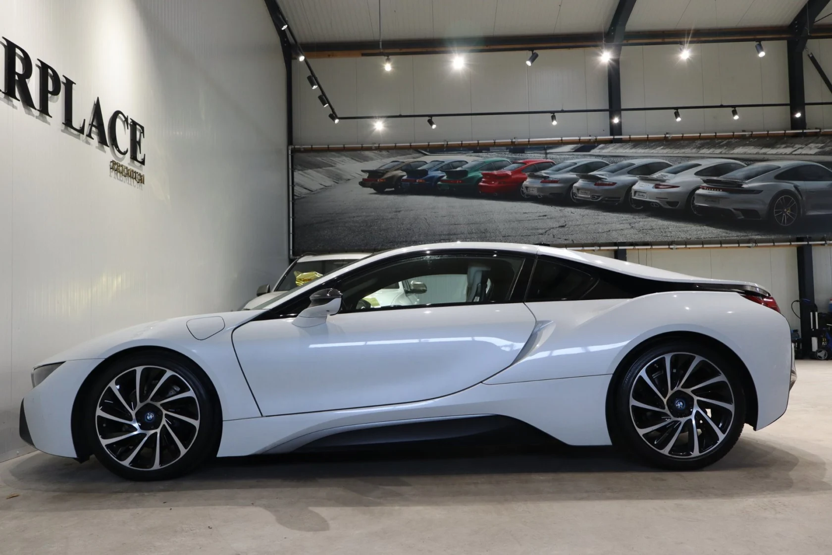BMW-i8