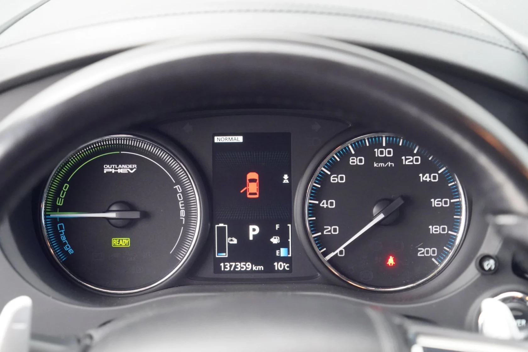 Mitsubishi-Outlander