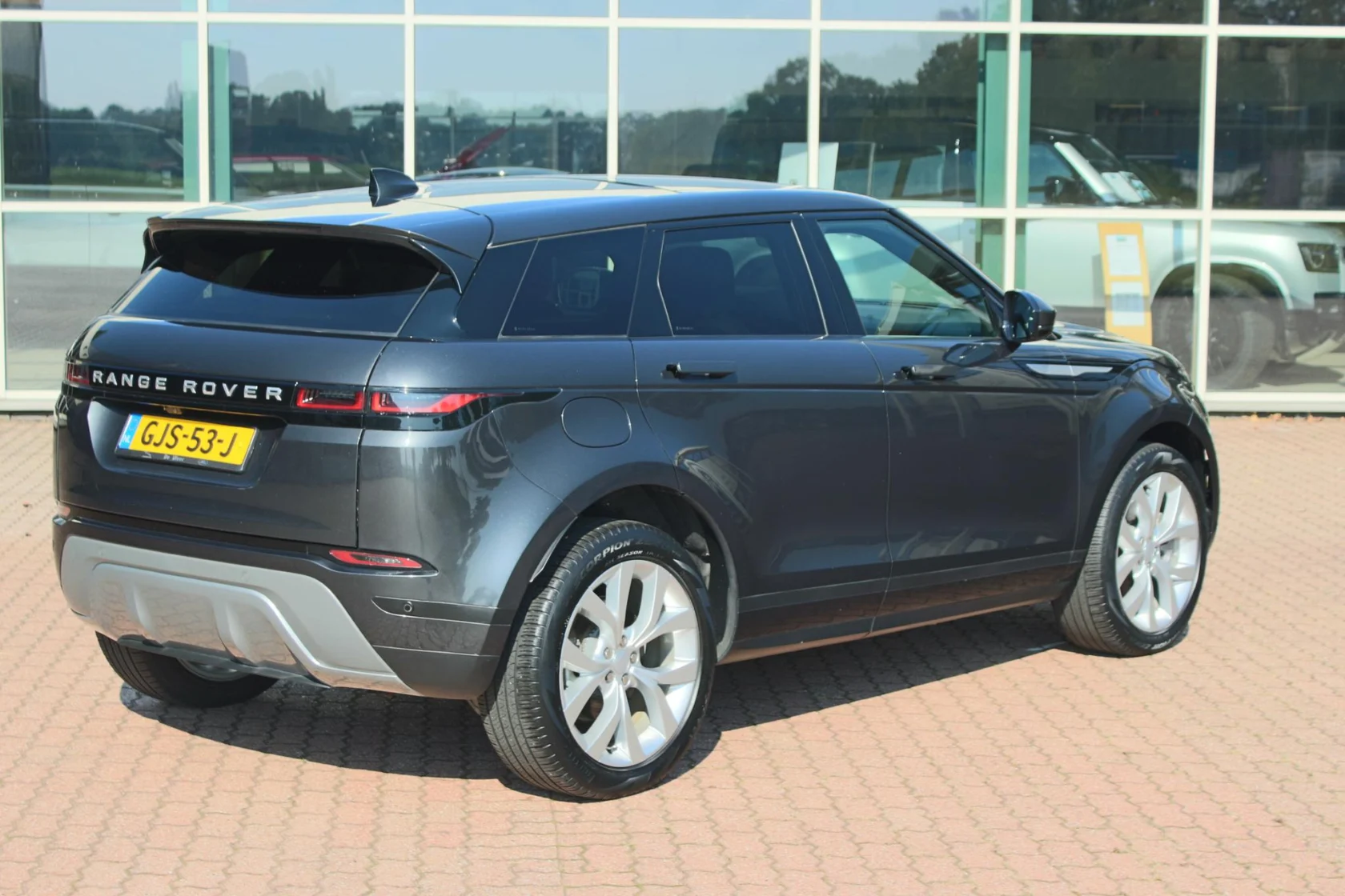 Land Rover-Range Rover Evoque