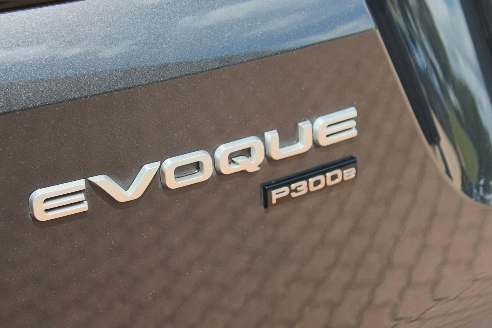 Land Rover-Range Rover Evoque