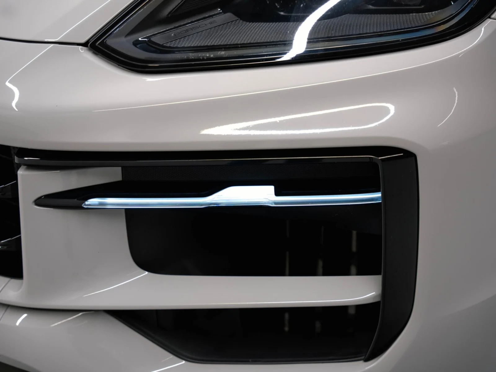 Porsche-Cayenne Coupé