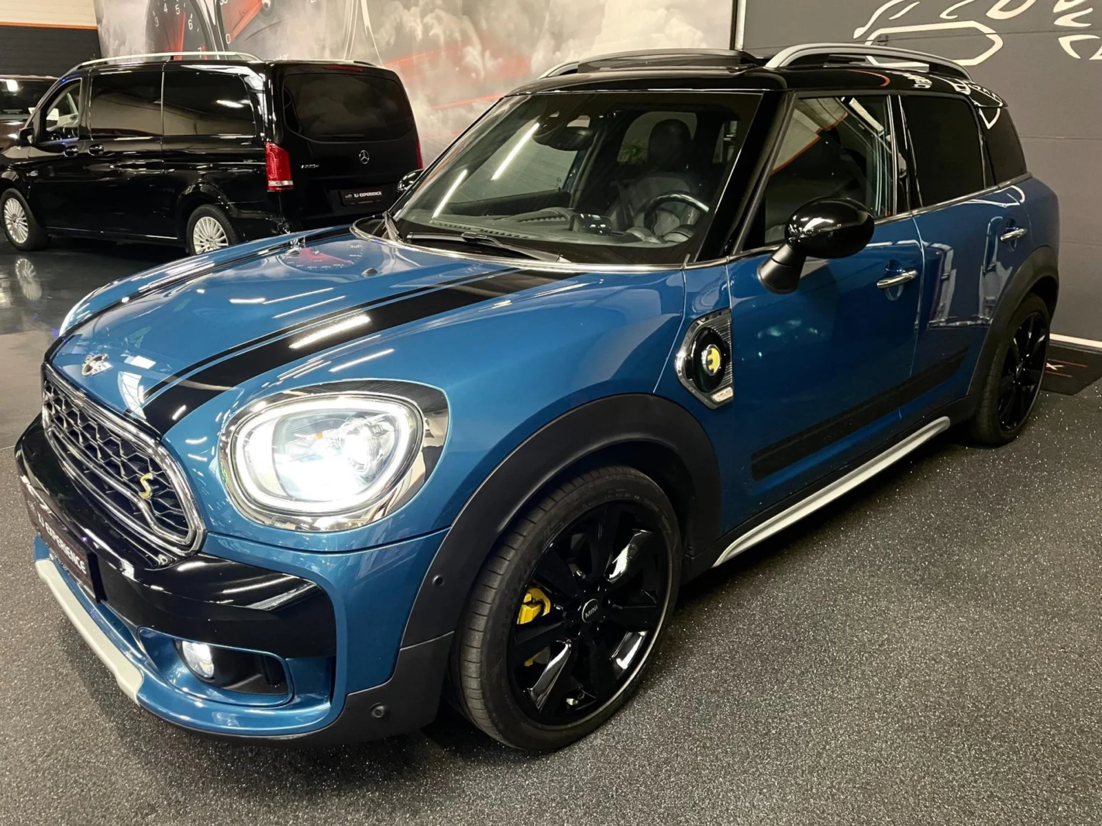 MINI-Countryman