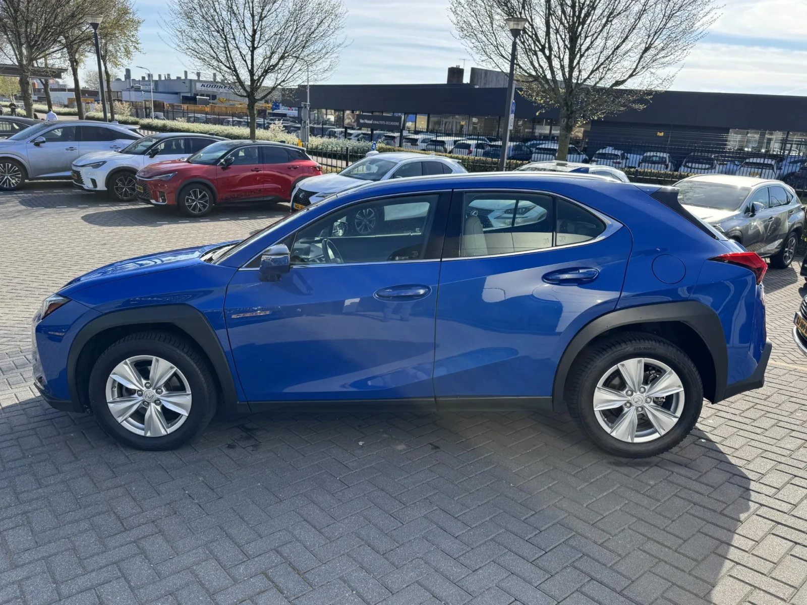 Lexus-UX