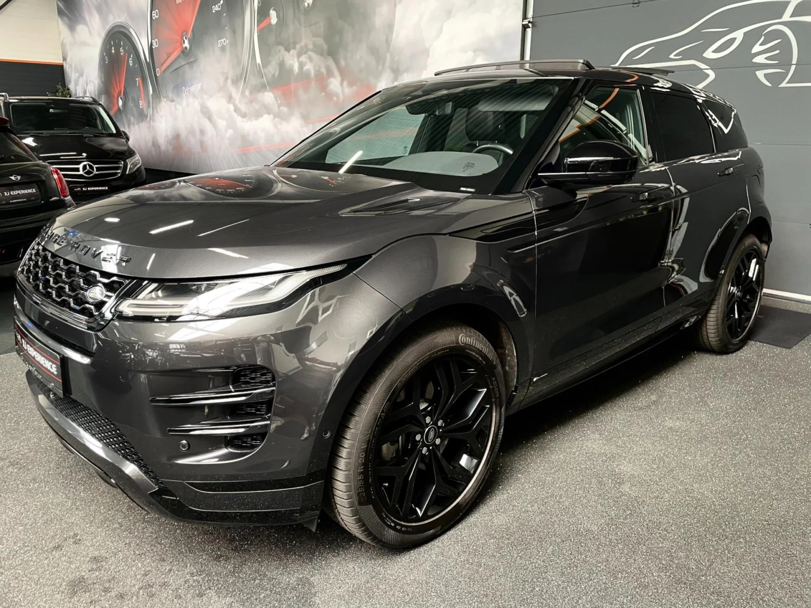 Land Rover-Range Rover Evoque
