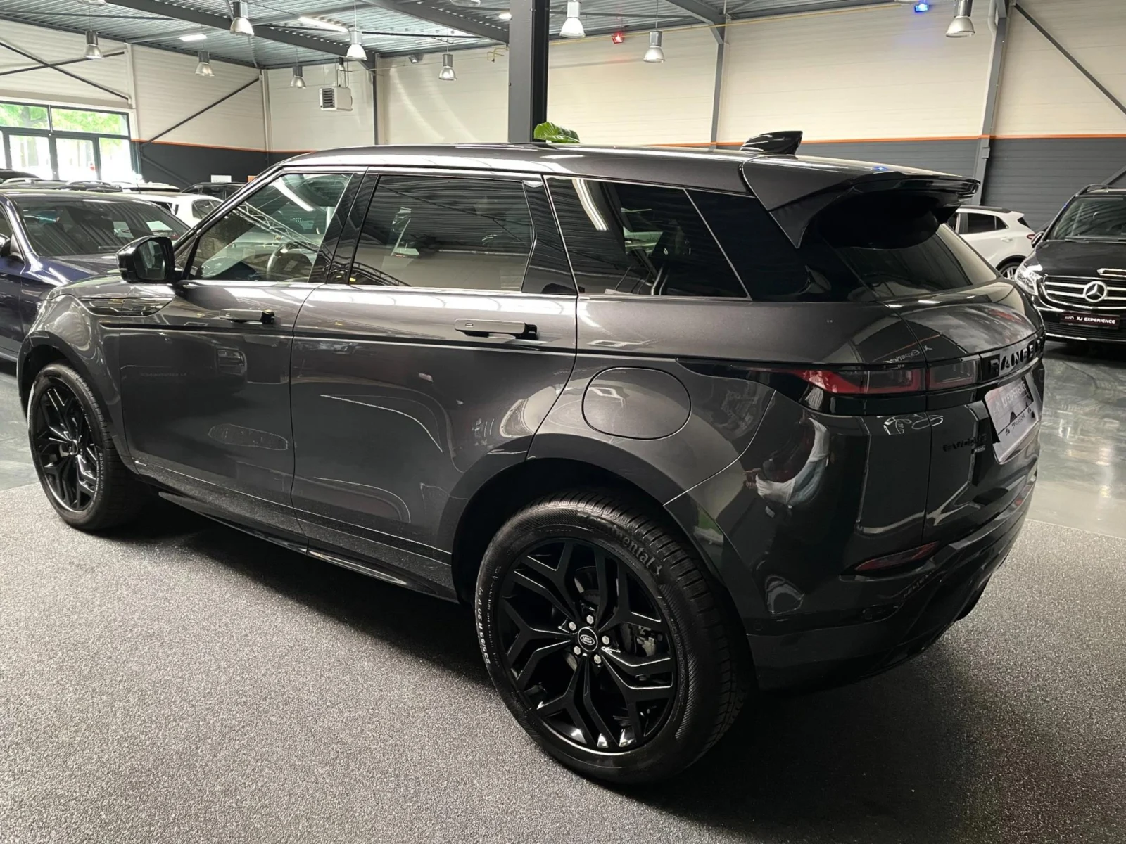 Land Rover-Range Rover Evoque