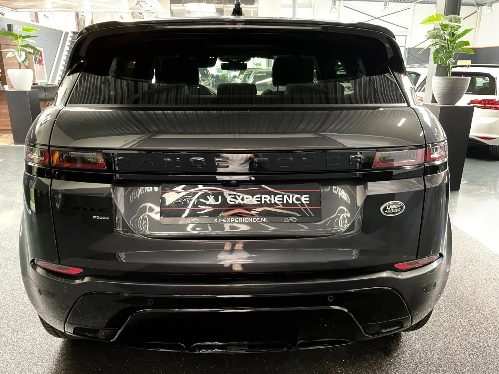 Land Rover-Range Rover Evoque