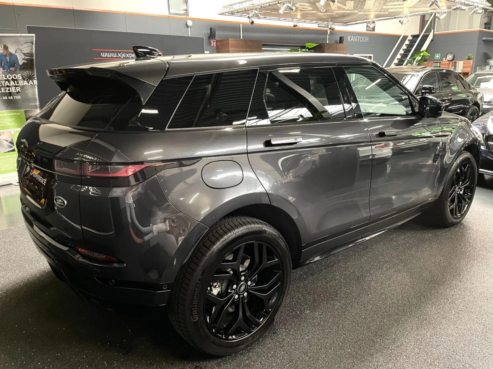 Land Rover-Range Rover Evoque