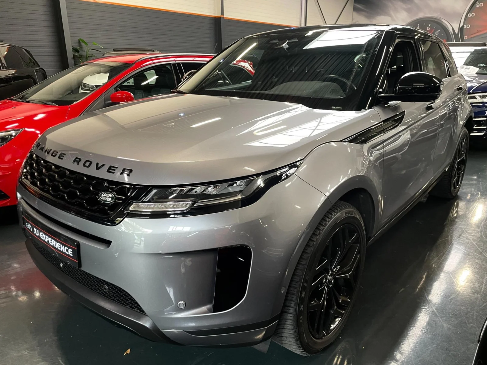 Land Rover-Range Rover Evoque