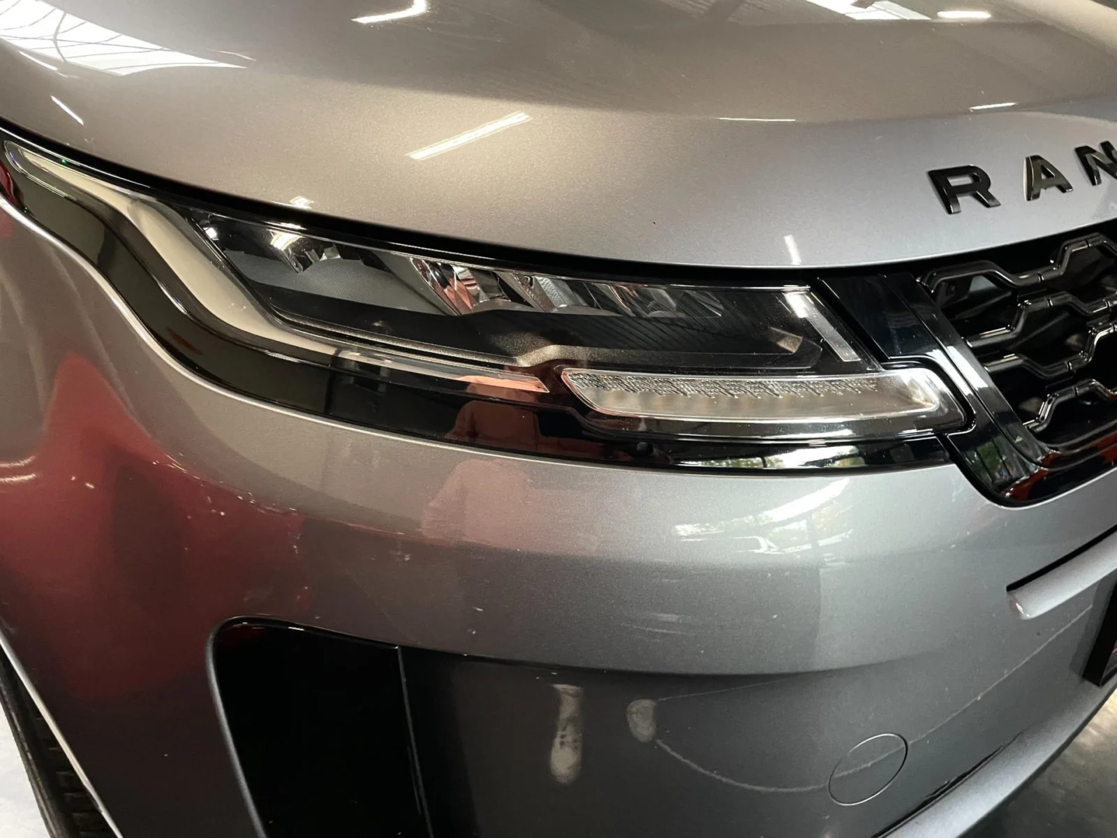 Land Rover-Range Rover Evoque