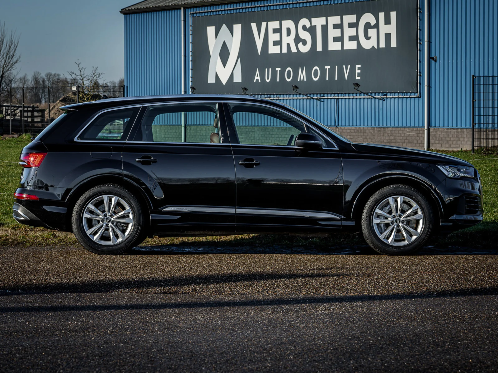 Audi-Q7
