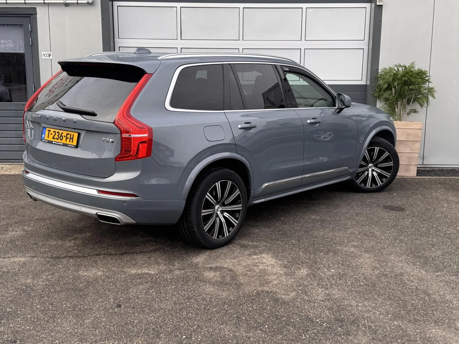 Volvo-XC90