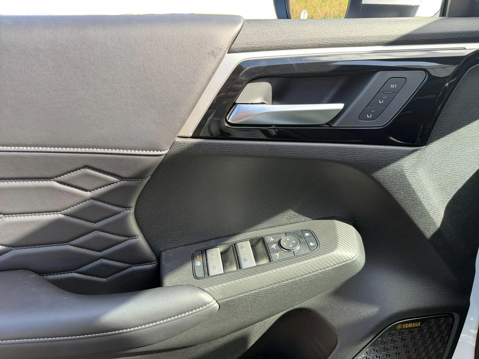 Mitsubishi-Outlander