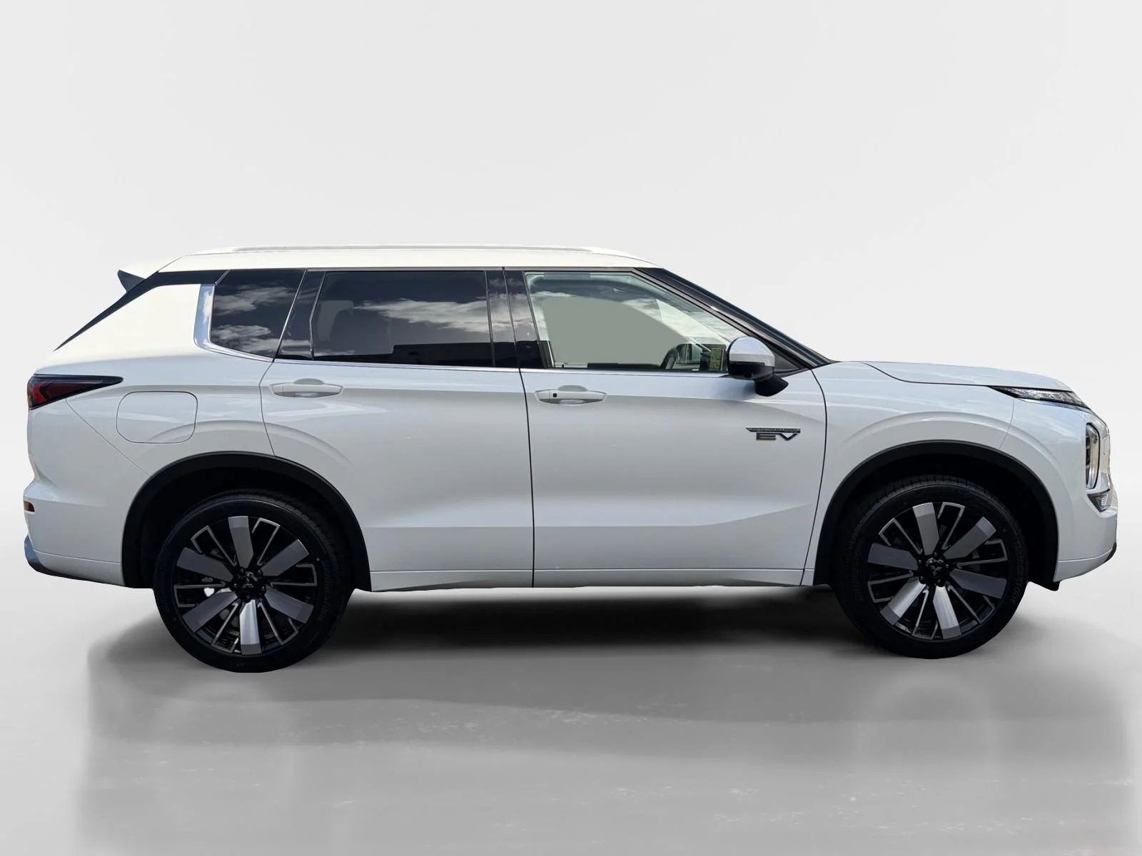 Mitsubishi-Outlander