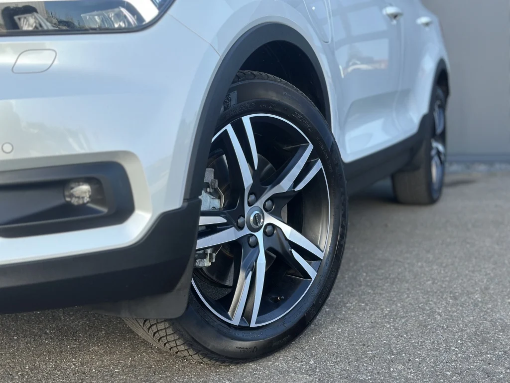 Volvo-XC40